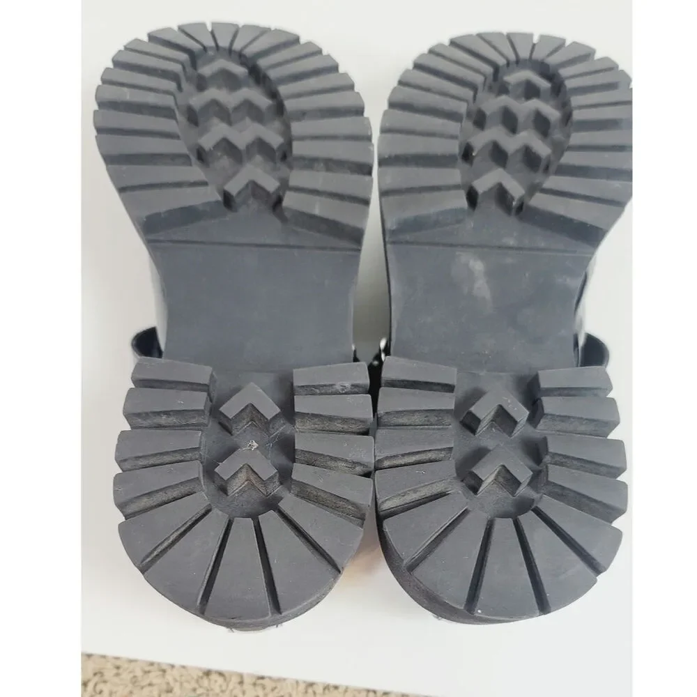 STEVE MADDEN PLATFORM MARY JANES IN PATENT BLACK, SZ 9.5